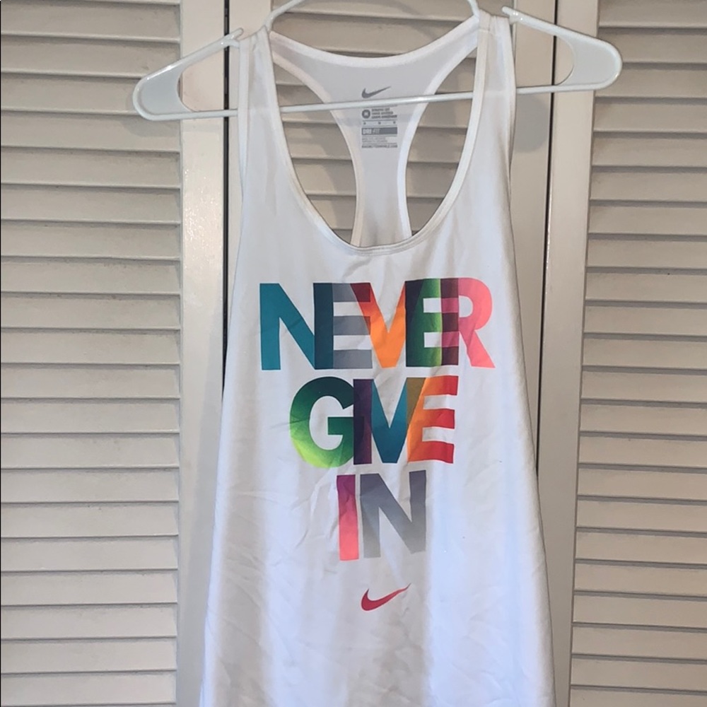 women’s nike tank top